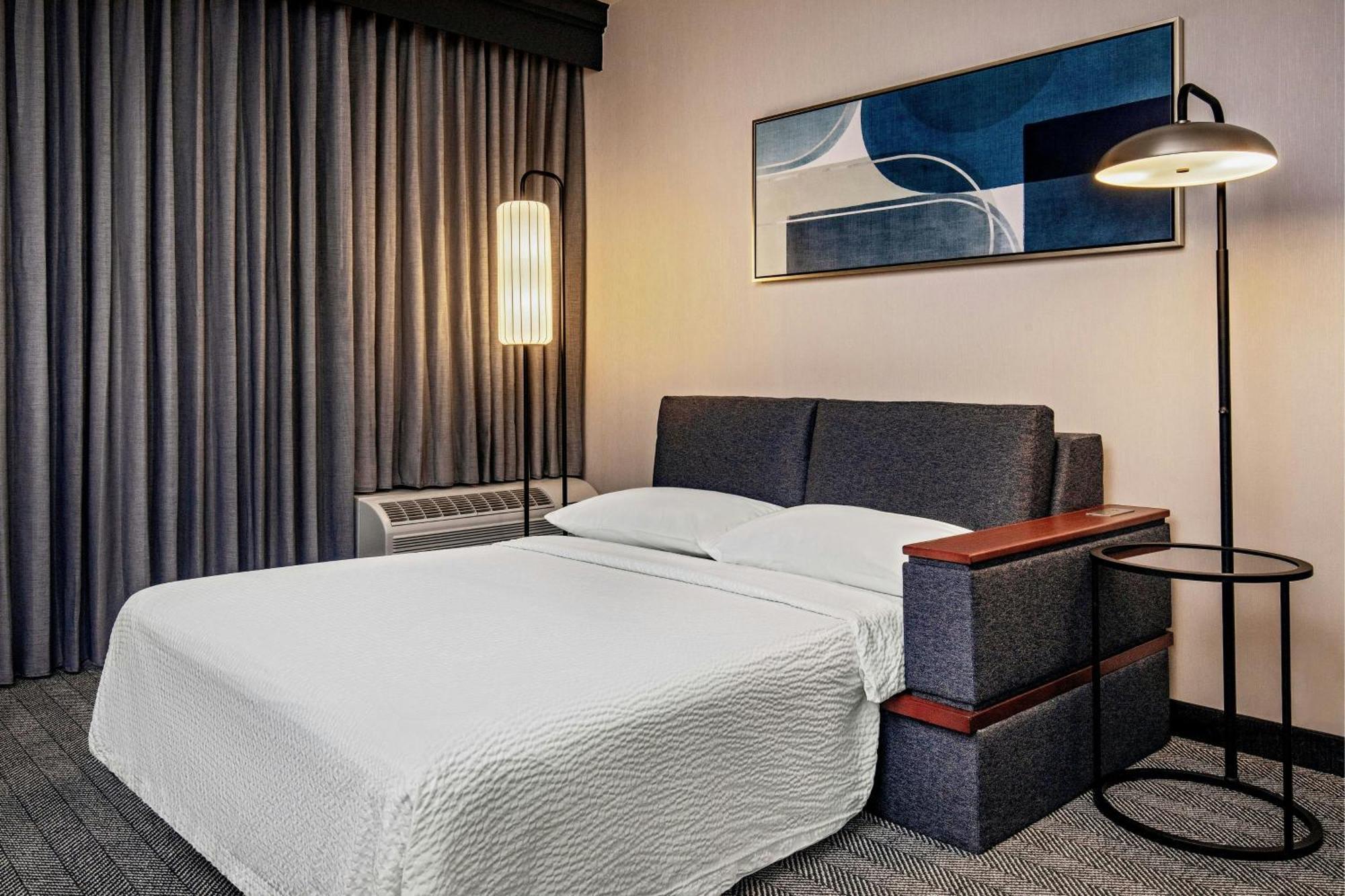 Courtyard By Marriott Boston Andover Exterior photo